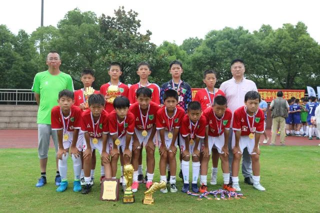 泰山队神奇逆转，克雷桑助攻致对手乌龙